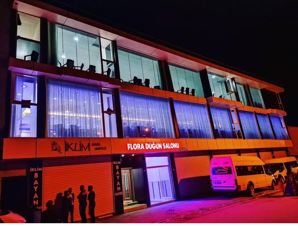 Flora Düğün Salonu