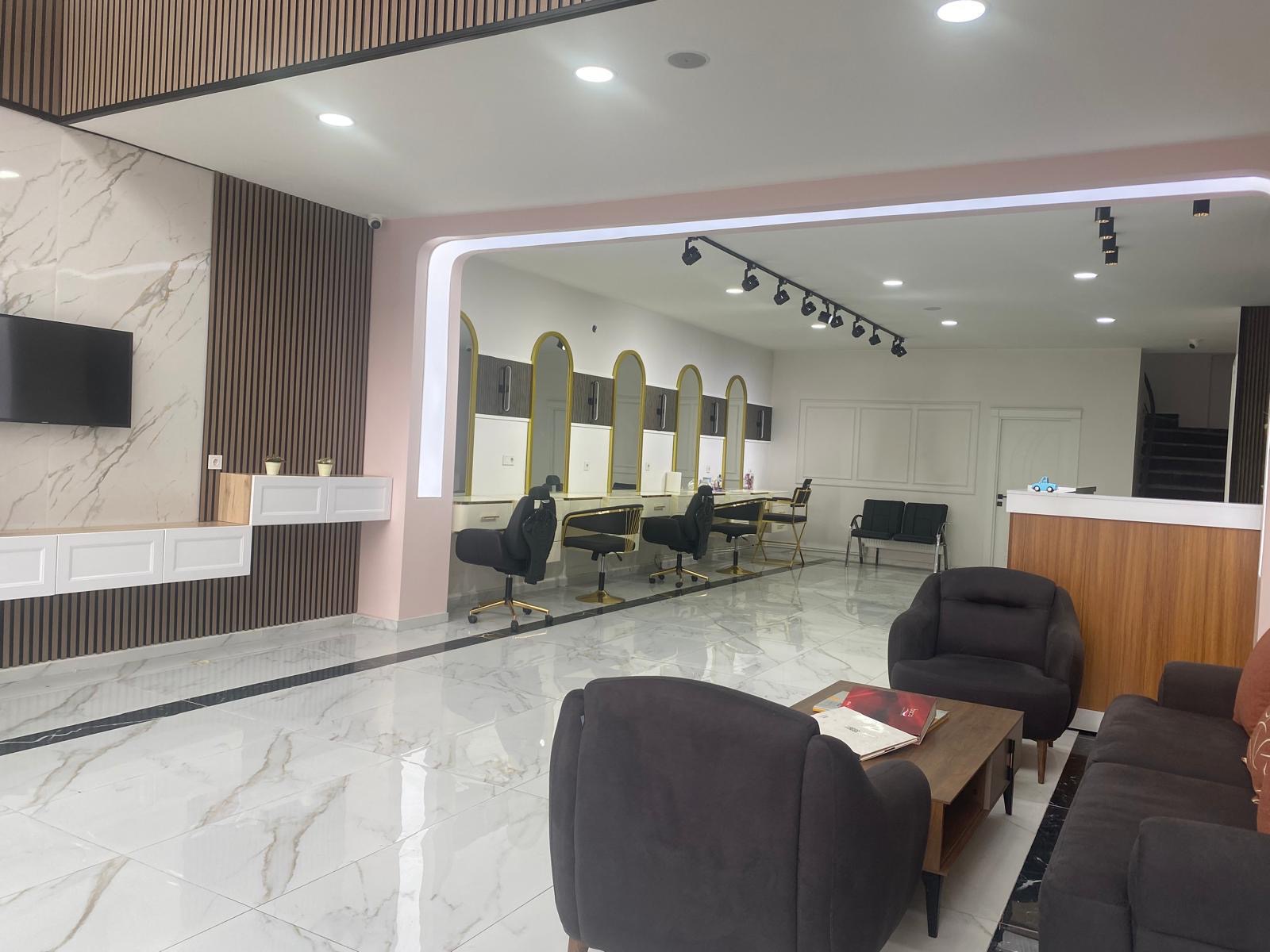 TRENDY BAYAN KUAFÖR & GÜZELLİK SALONU